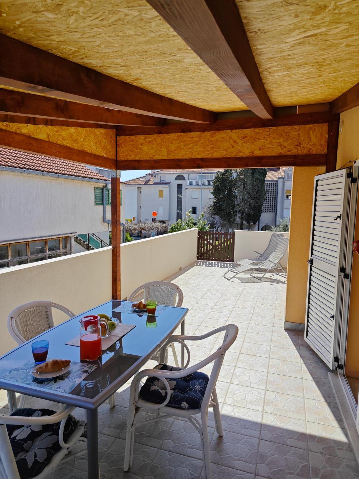 Apartment Paula Kaštela 外观 照片