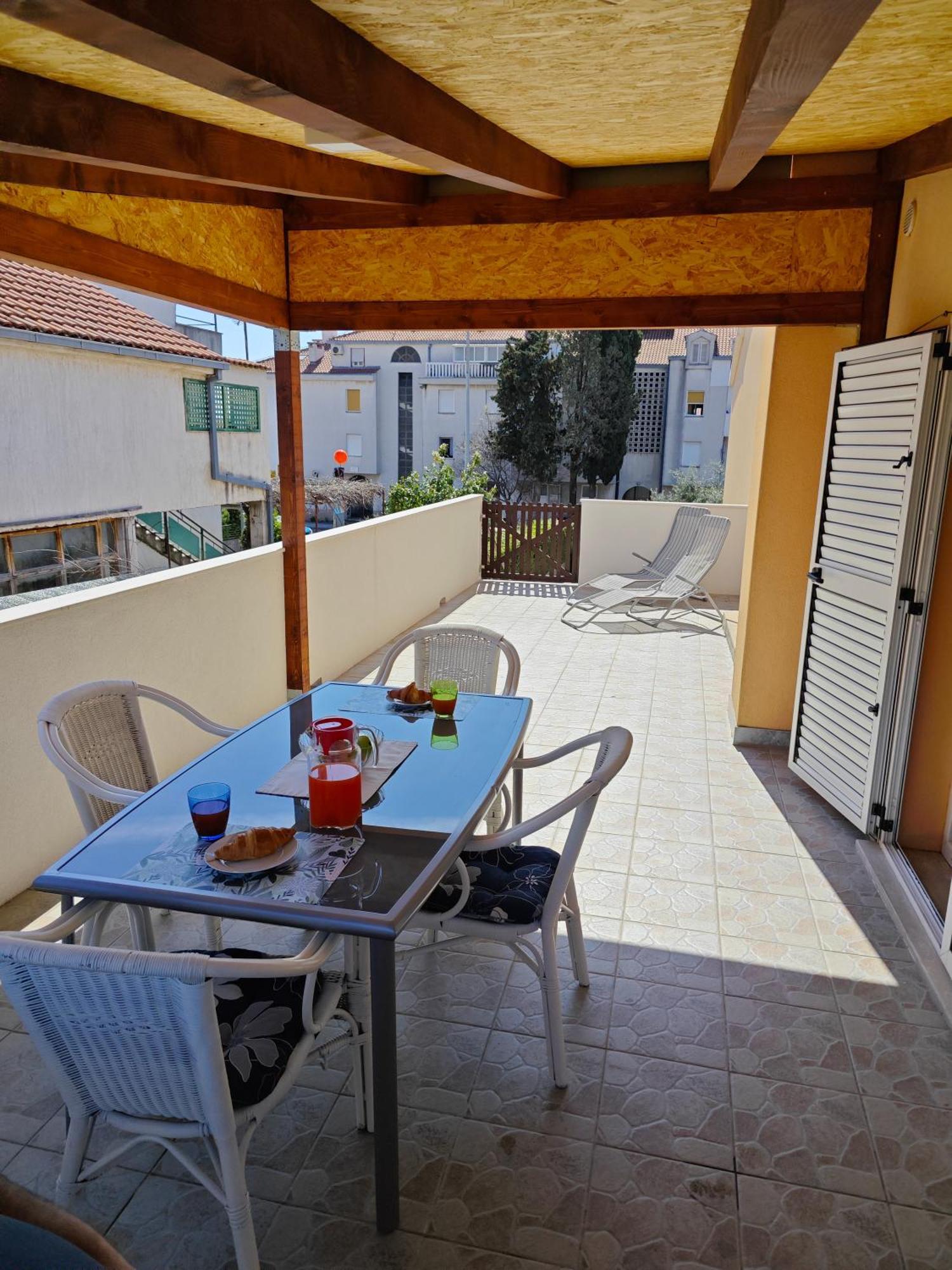 Apartment Paula Kaštela 外观 照片