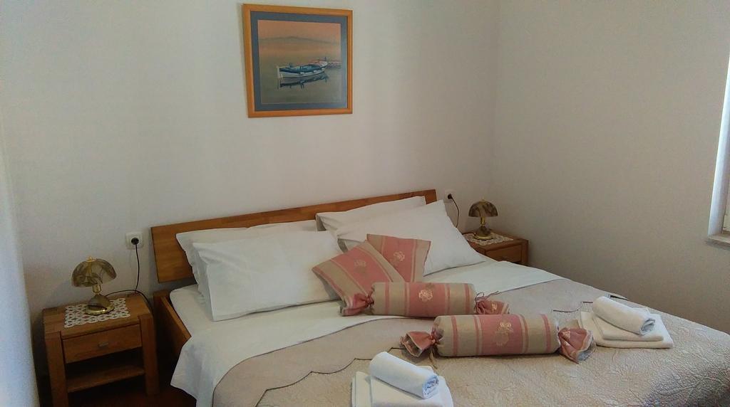 Apartment Paula Kaštela 外观 照片