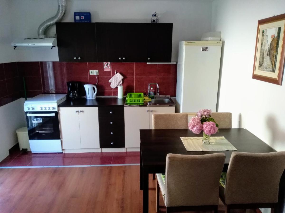 Apartment Paula Kaštela 外观 照片