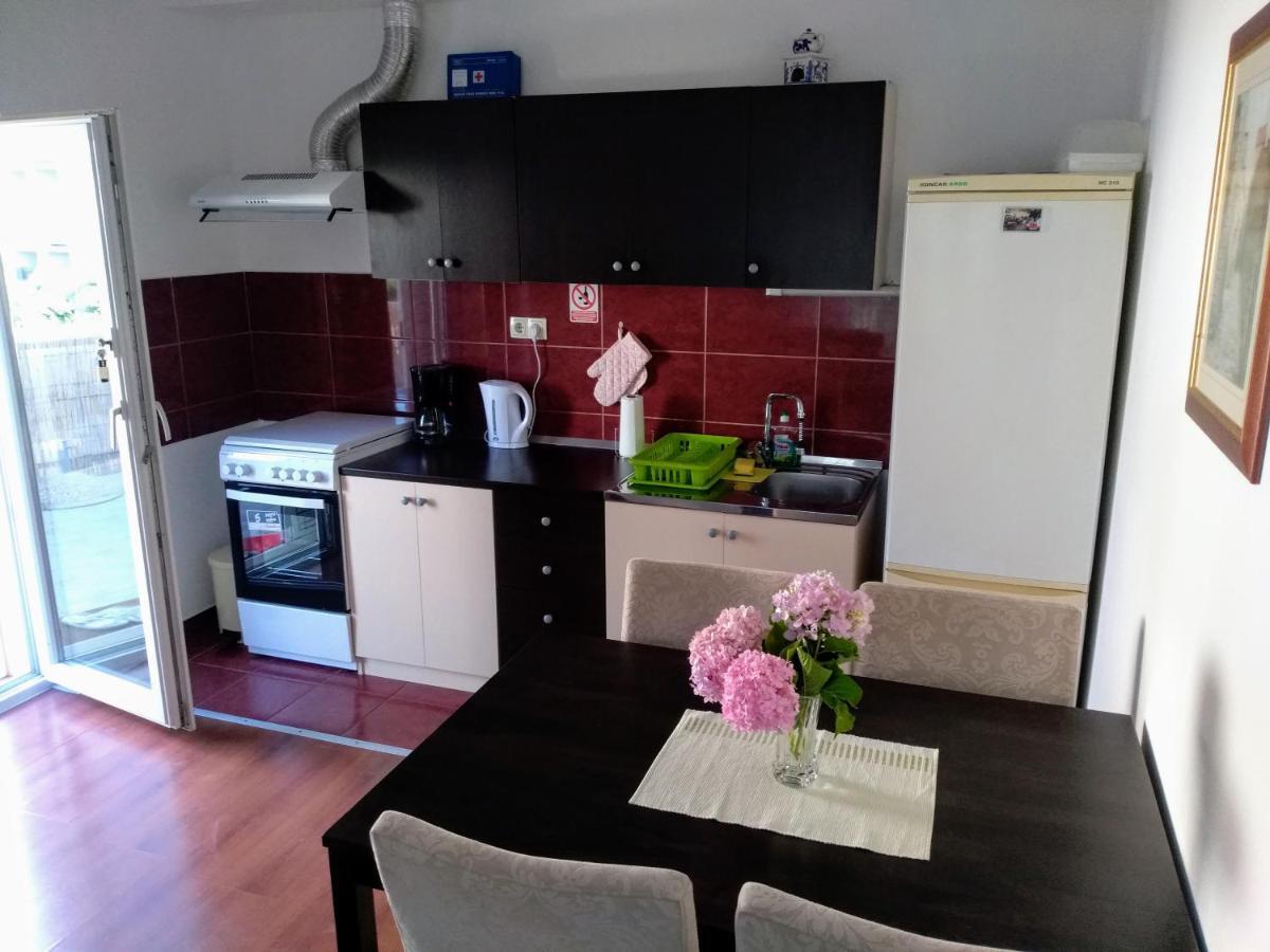 Apartment Paula Kaštela 外观 照片