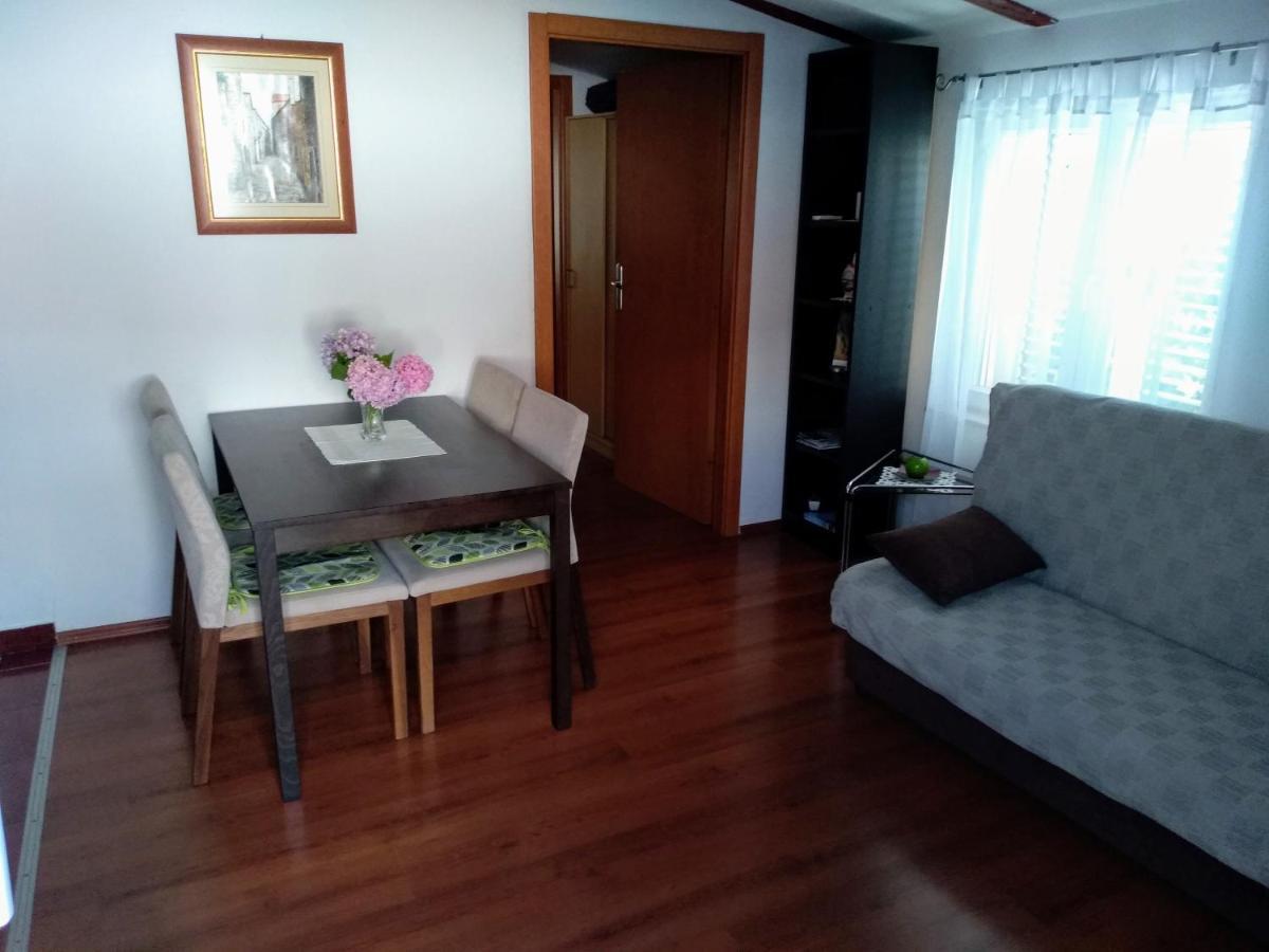 Apartment Paula Kaštela 外观 照片